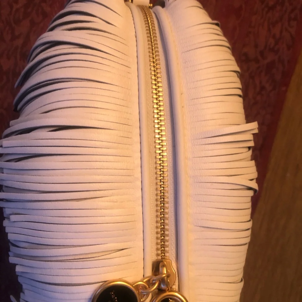 SOLD - Showdog Fringed 3D Shaggy Dog Crossbody by Kate Spade - Picture 9 of 13